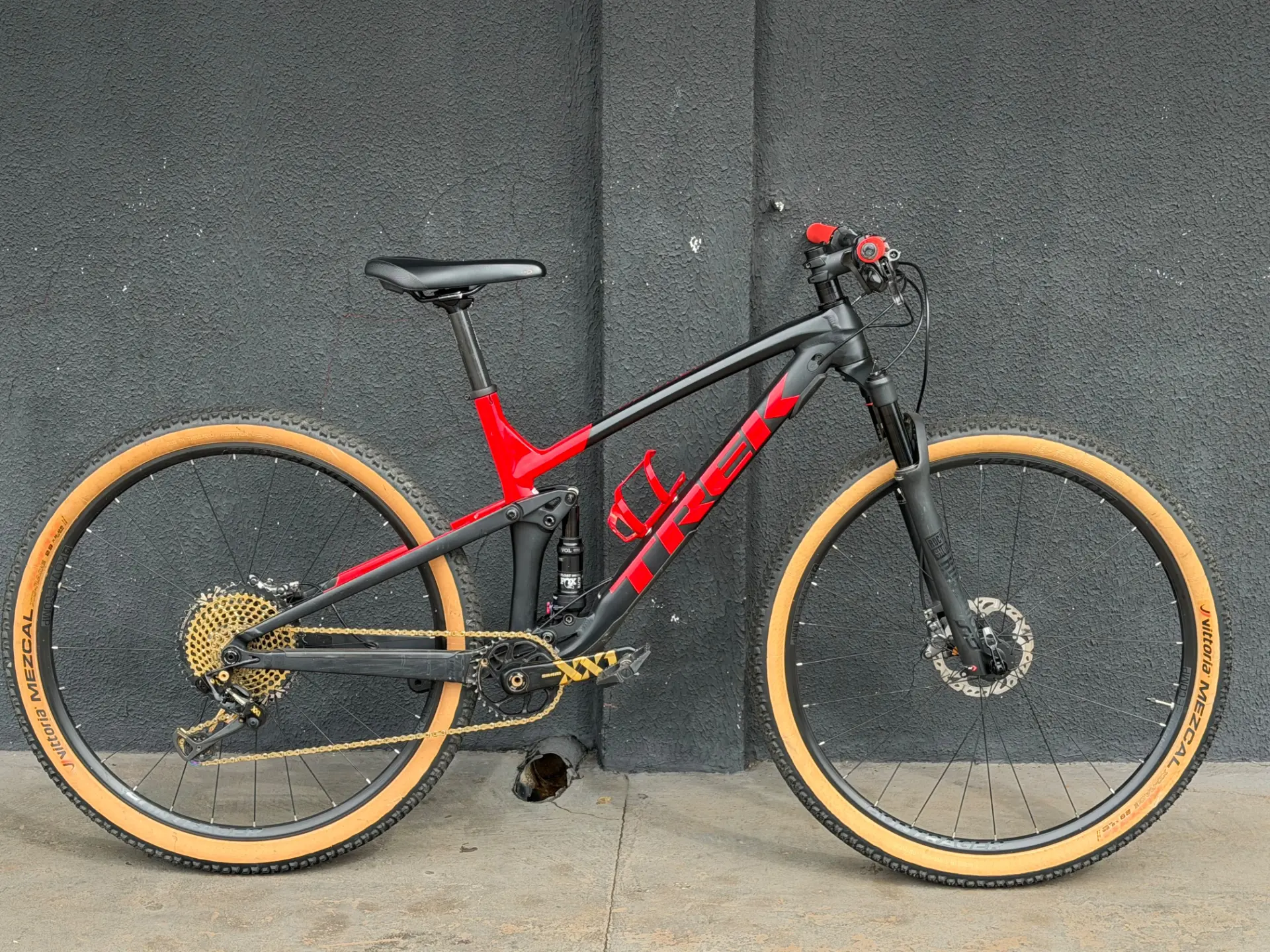 TREK TOP FUEL (SEMINOVA)